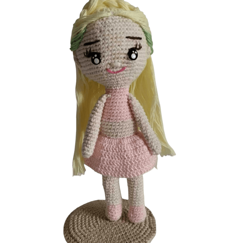 muñeca amigurumi